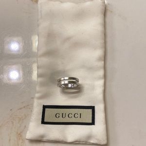Gucci silver ring